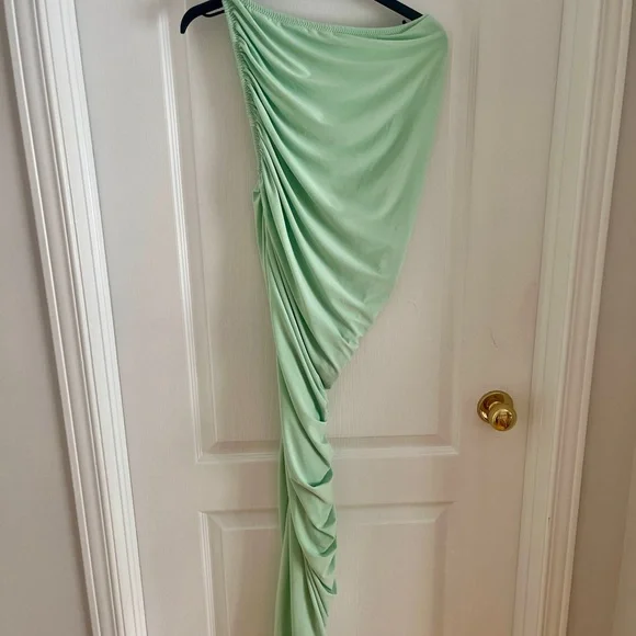 Norma Kamali Diana Dress in Seafoam Green - Picture 4 of 9
